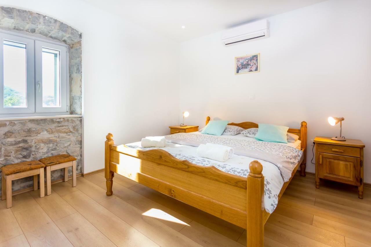 Apartmani Rebac Гата Экстерьер фото